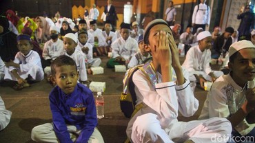 img-title Bacaan Doa yang Diamalkan pada 10 Muharram Supaya Dijauhkan dari Setan
