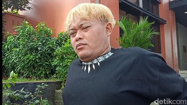 img-title Dekat dengan Beberapa Wanita, Sule Ungkap Rencana Menikah Lagi