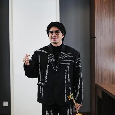 Atta Halilintar Kesal! Mama Nur Terlambat Ajak Pindah Lapak Streaming ke Shopee Live