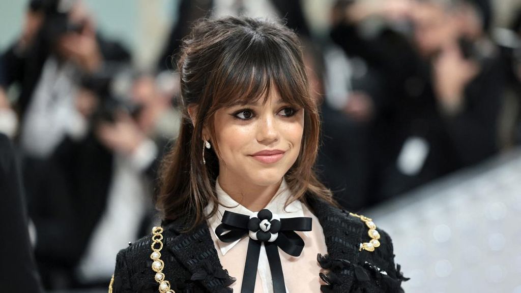 Jenna Ortega Ngaku Nyaris Pensiun Dini Buntut Kehilangan Arah