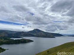 Masuk ADWI 2023, Hariarapohan Unggulkan Keindahan Bukit Berlatar Danau Toba