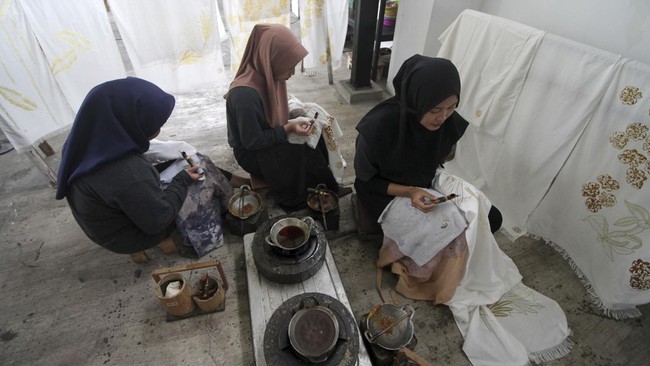 Shopee berkomitmen untuk terus menjadi motor penggerak pertumbuhan brand lokal dan UMKM sehingga dapat menjangkau pasar global.