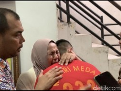 Tangisan Ibunda Ken Saat Memeluk Anak AKBP Achiruddin