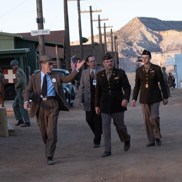 Christopher Nolan Ungkap Pentingnya Adegan Seks di 'Oppenheimer'