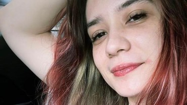 Diduga Log Out, Terungkap Agama Putri Anne Usai Putuskan Lepas Hiab