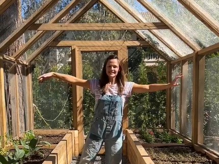 Terpopuler: 7 Potret Rumah Jennifer Garner, Kebunnya Luas