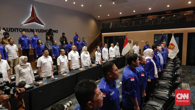 Elite Demokrat Andi Mallarangeng mengungkap peluang menggaet Partai Gerindra dalam koalisi manakala Pilpres 2024 mendatang berlanjut ke putaran kedua.