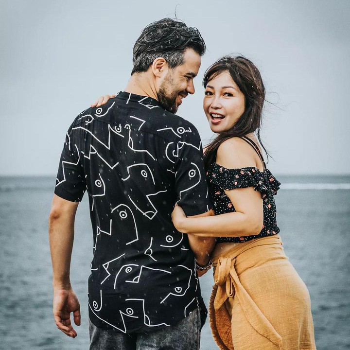 <p>Maria Irene Susanto atau akrab disapa Chef Marinka menikah dengan seorang bule Belanda bernama Peter Lutfing, Bunda. Keduanya resmi menjadi suami istri sejak 12 September 2020. (Foto: Instagram @rinrinmarinka)<br /><br /><br /></p>