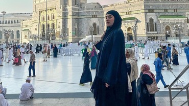 Terpopuler: Clara Shinta Perdana Umrah vs Cakra Khan Dilirik Produser AS