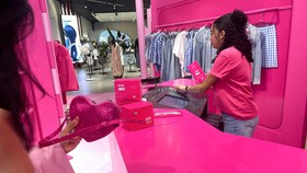 FOTO: Gejolak Demam Barbie di Mana-mana