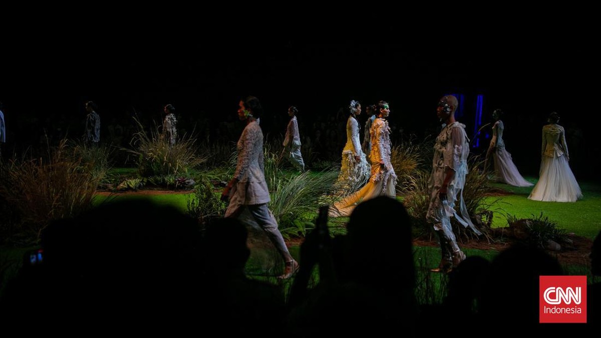 FOTO: Memori Kebaya dalam Ingatan Toton