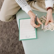 5 Cara Cerdas Mengatur Keuangan untuk Milenial dan Gen Z, Biar Hidup Bahagia dan Cepat Kaya!