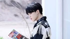 Jimin BTS Pamer Gitar Ken dari Ryan Gosling: Saya Suka, Go Barbie!