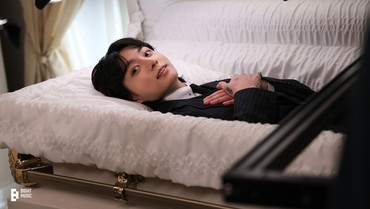 MV 'Seven' Jungkook BTS Tembus 100 Juta Views & Puncaki Billboard Hot 100