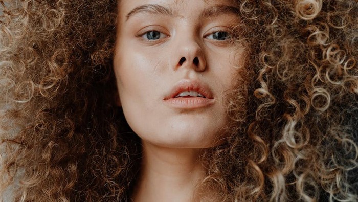 6 Kebiasaan Makeup Ini Perlu Kamu Ubah, Agar Dapatkan Tampilan yang Lebih Cantik Natural!