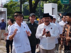 Dukung Prabowo Capres, Eks Kapolda Metro Sambangi Rumah Relawan 08
