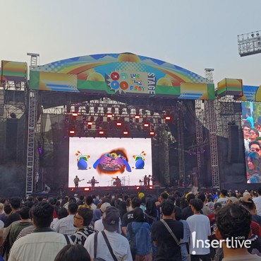 Buka We The Fest 2023 dengan Syahdu, Kunto Aji Umumkan Bakal Rilis Album Baru