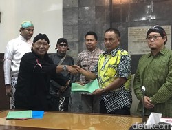 Forum Bela Budaya Kecam Pernikahan Anjing Pakai Adat Jawa: Penghinaan!
