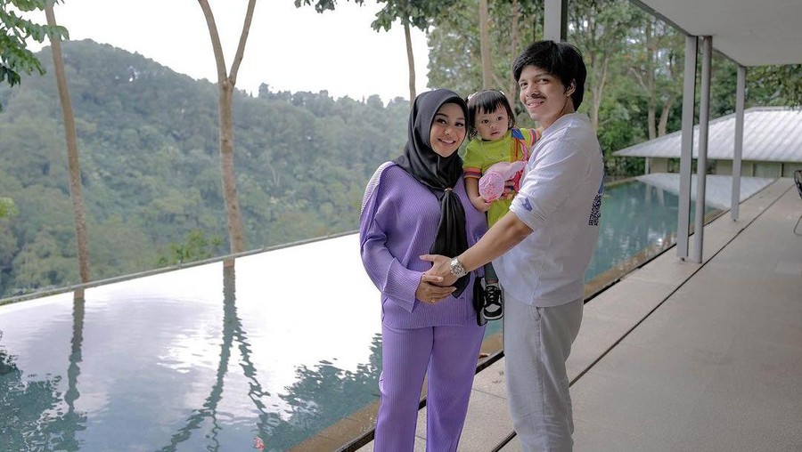Potret Ameena Anak Aurel Potret Ameena Anak Aurel