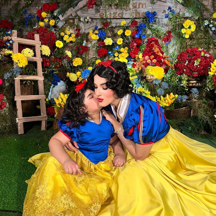 <p>Tasya pun menuliskan keterangan nyeleneh pada kolom caption, Bunda. Ia pun menyebut sang anak adalah versi mini dari dirinya. (Foto: Instagram: @tasyafarasya)</p>