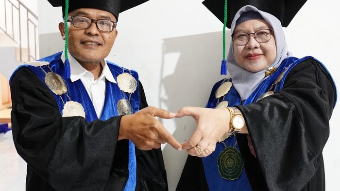 Prof Dr Pujiharto dan Prof Dr Sri Wahyuni, Pasutri yang dikukuhkan bersama sebagai Guru Besar UMP