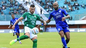 Hasil Liga 1: Penalti Gagal dan 2 Kartu Merah, PSS vs PSIS Imbang