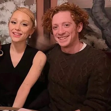 Segera Cerai dari Suami, Ariana Grande Punya Pacar Baru