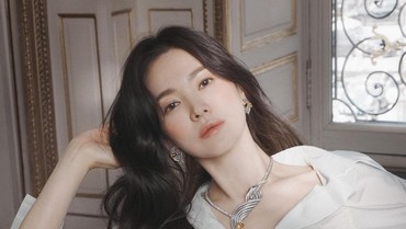 img-title Penampilan Lucu Song Hye Kyo Versi Imut yang Diunggah di Hari Ultah