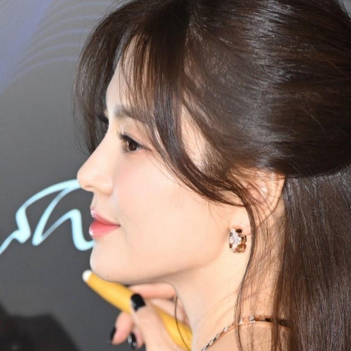 <p>Aktris cantik Song Hye Kyo meninggalkan kesan yang besar lewat drama terbaru yang ia bintangi. Dalam drama Korea <em>The Glory</em>, ia memerankan karakter Moon Dong Eun dengan sangat sempurna. (Foto: Instagram @kyo1122)<br /><br /><br /></p>