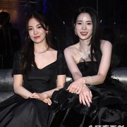 Sama-sama Dapat Penghargaan, Ini Beda Gaya Song Hye Kyo dan Lim Ji Yeon di Blue Dragon Series Awards 2023