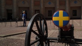 Swedia Bikin Kampanye agar Turis Tak Tertukar Malah Kunjungi Swiss