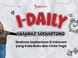 Shahnaz Soehartono Si Introvert yang Suka Buku dan Cinta Yoga