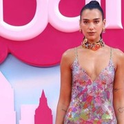 Tampil Stunning dalam Premiere Film Barbie, Ini 7 Rahasia Dua Lipa dalam Menjaga Bentuk Tubuh Tetap Ramping