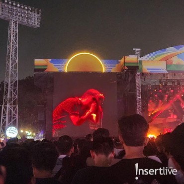 The Strokes di WTF 2023: saat Bang Jul Cs Servis Fan Ajak Ngedrum Juicebox!