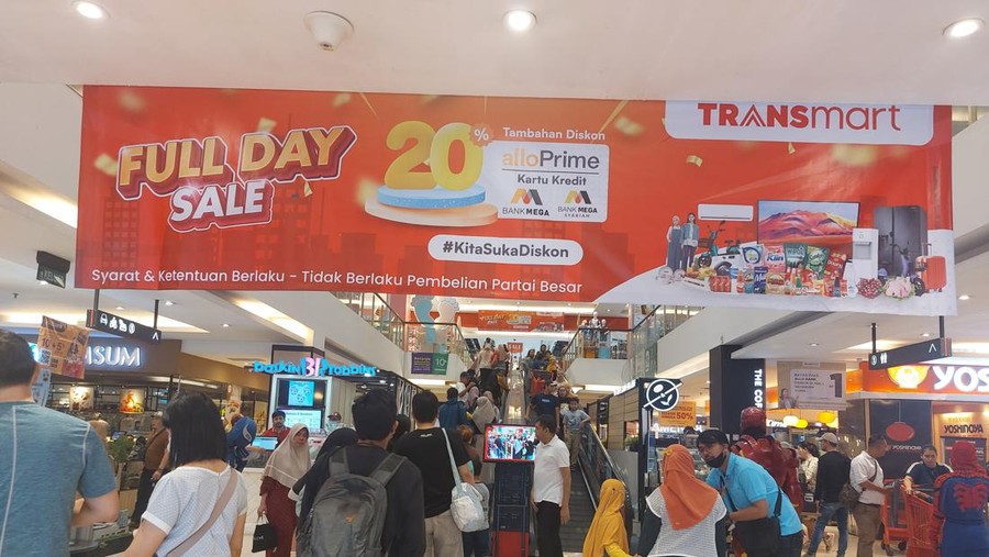 Transmart Full Day Sale di Transmart Cempaka Putih