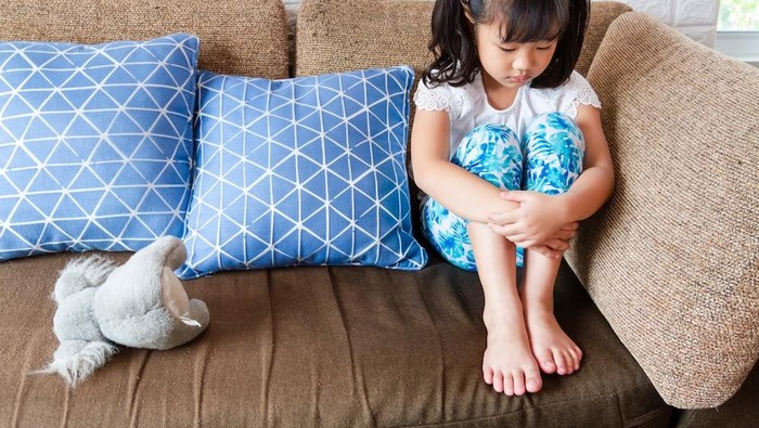 Ilustrasi anak merasa tidak aman/ Foto: Freepik.com/jcomp