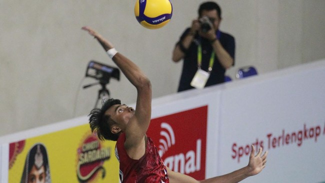 Timnas Voli Indonesia kembali harus mewaspadai penampilan outside hitter Thailand Anurak Phanram saat kedua tim bertemu pada laga ketiga SEA V League 2023.
