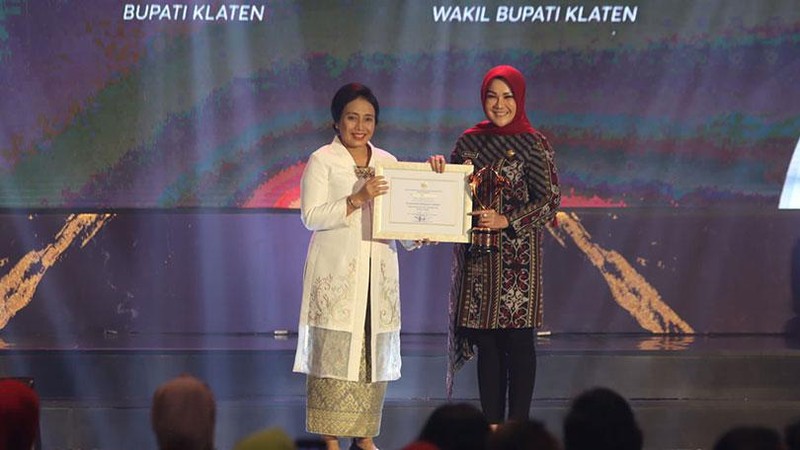 Pemerintah Kabupaten Klaten meraih penghargaan Kabupaten Layak Anak (KLA) Kategori Nindya Tahun 2022.