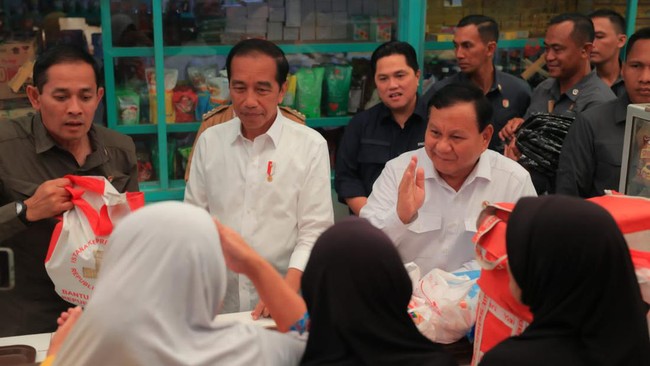 Presiden Jokowi berencana memindahkan PT Pindad Persero yang terletak di Bandung ke kawasan industri di Subang, Jawa Barat.