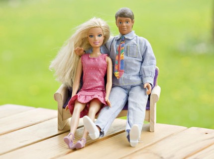 Di Balik Nama Boneka Barbie & Ken, Ternyata Terinspirasi dari Anak Pembuatnya