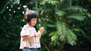 DAMPAK POSITIF ANAK BERMAIN DI LUAR RUANGAN