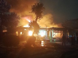 Rumah Dinas Dansat Brimob Polda Sumsel Hangus Terbakar