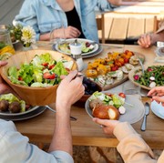 5 Pola Makan Sehat Agar Panjang Umur, Perbanyak Konsumsi Buah dan Sayur!