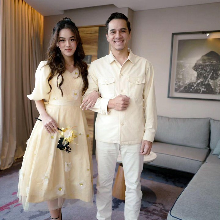<p>Rasa bangga tengah menyelimuti hati pesinetron Rionaldo Stokhorst, Bunda. Sang putri, Shaista Tanisha Stokhorst, baru saja dikukuhkan sebagai anggota Paskibraka. (Foto: Instagram @rio.stokhorst)</p>