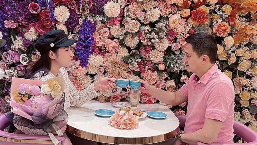 Cica Andjani, Istri Cantik Ricky Subagja yang Hobi Kulineran Cica Andjani, Istri Cantik Ricky Subagja yang Hobi Kulineran