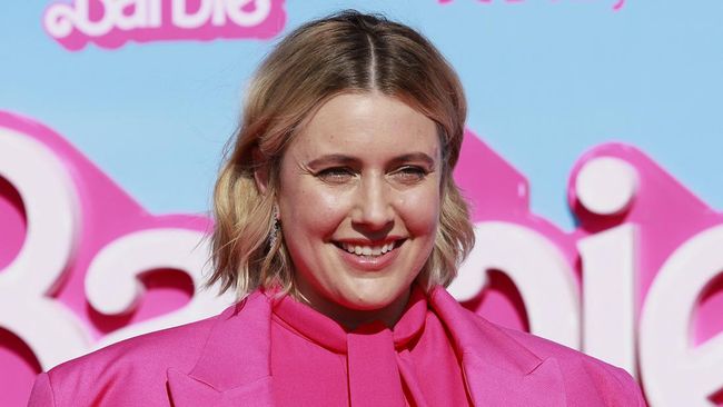 Greta Gerwig mengaku tidak keberatan dengan lelucon Jo Koy tentang Barbie (2023) di Golden Globe Awards 2024.