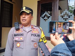 Pemobil CRV Acungkan Pistol usai Senggol Pemotor, Polisi: Senpinya Mainan