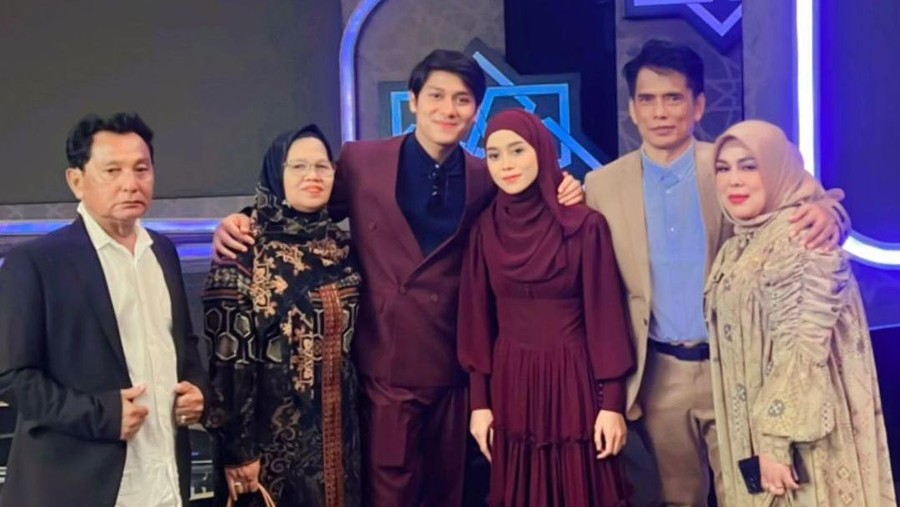 Keluarga Rizky Billar dan Lesti Kejora Keluarga Rizky Billar dan Lesti Kejora