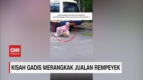 VIDEO: Kisah Gadis Merangkak Jualan Rempeyek Demi Bantu Ayah