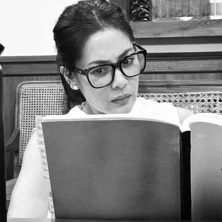 <p>Kita doakan, apapapun pilihan yang Lulu ambil, semoga bisa memberikan manfaat yang baik untuk dirinya sendiri maupun orang lain ya, Bunda. (Foto: Instagram @lutob)</p>